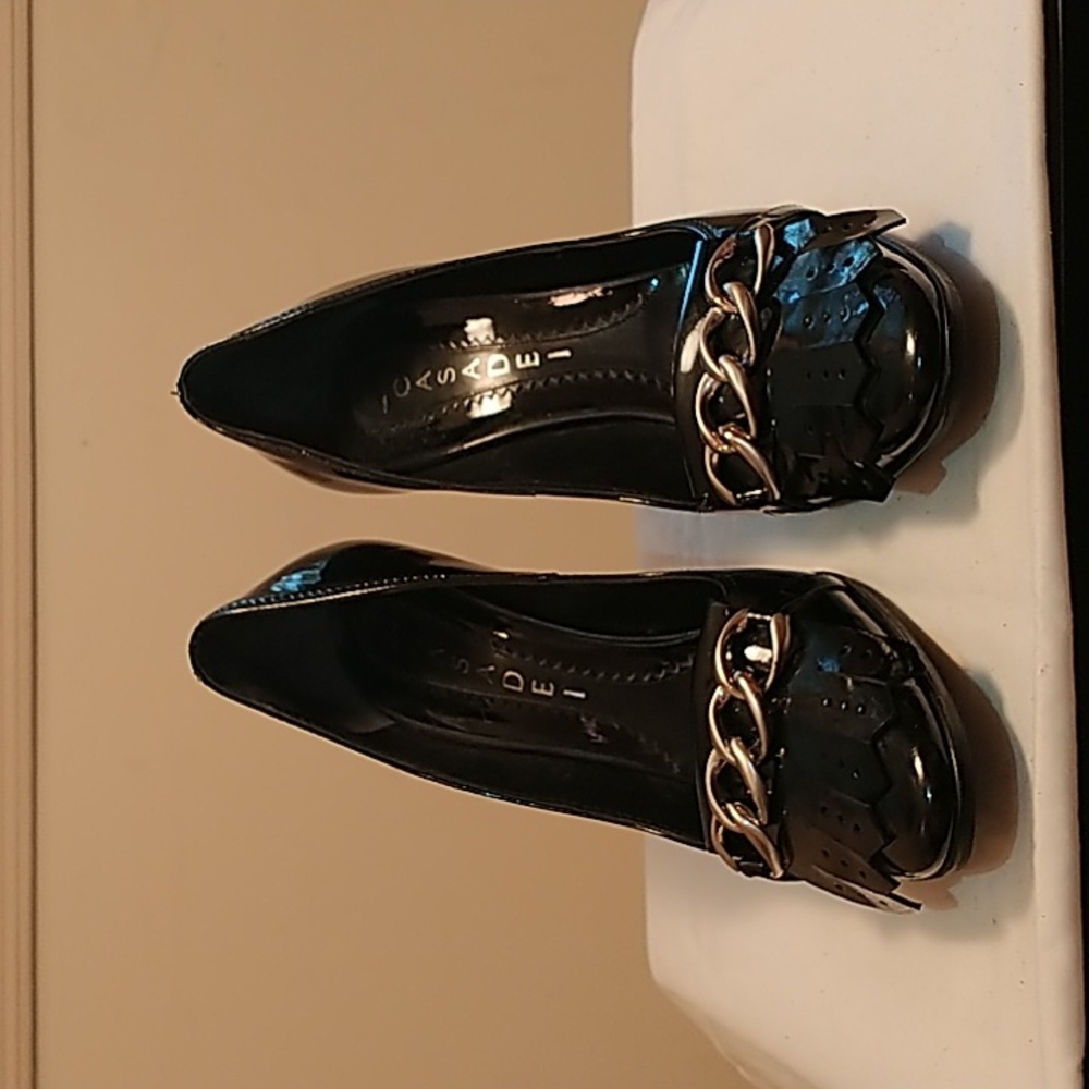 Casadei Black Leather Pumps, SZ 10 (they run 1 to 1 & 1/2 size smaller) - Picture 2 of 9